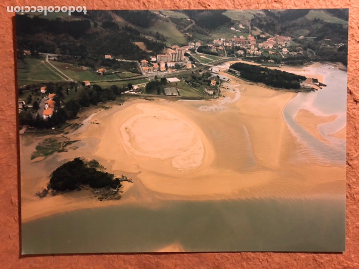 Fotograf&iacute;a antigua: PLAYA SAN ANTONIO (SUKARRIETA - URDAIBAI). FOTOGRAF&Iacute;A A&Eacute;REA DEL A&Ntilde;O 2000.