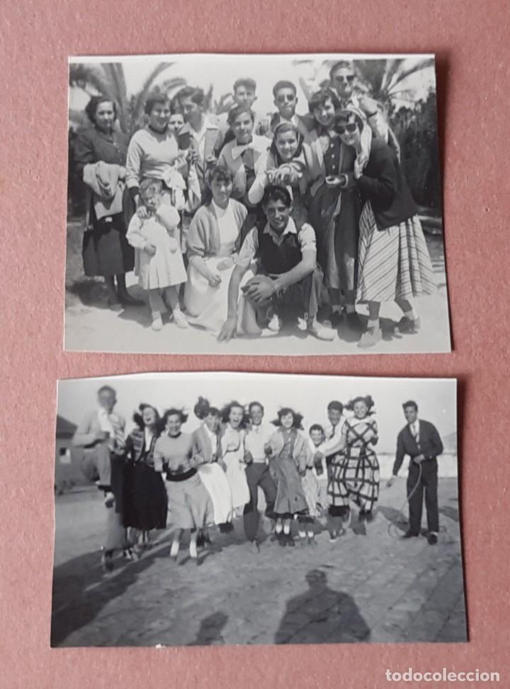 Fotograf&iacute;a antigua: LOTE 2 ANTIGUAS FOTOGRAF&Iacute;AS GRUPO DE AMIGOS. A&Ntilde;OS 50.