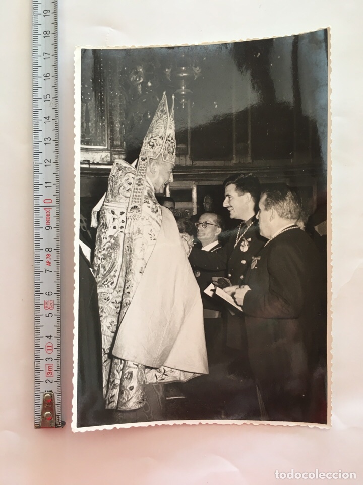 Fotograf&iacute;a antigua: FOTO. AUTORIDADES CIVILES Y ECLESI&Aacute;STICAS EN COMPOSTELA. FOT&Oacute;GRAFO?. H. 1968?.