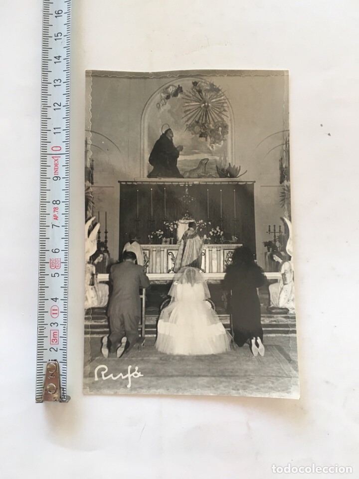 Fotograf&iacute;a antigua: FOTO. MI PRIMERA COMUNI&Oacute;N. REZOS ANTE EL ALTAR. RUFA, FOTO-REPORTAJES. VAL&Egrave;NCIA.