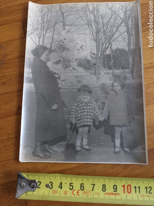 Fotografia antiga: Fotograf&iacute;a de Fuente ornamental 1920s, probablemente del Parque de la Ciutadella.