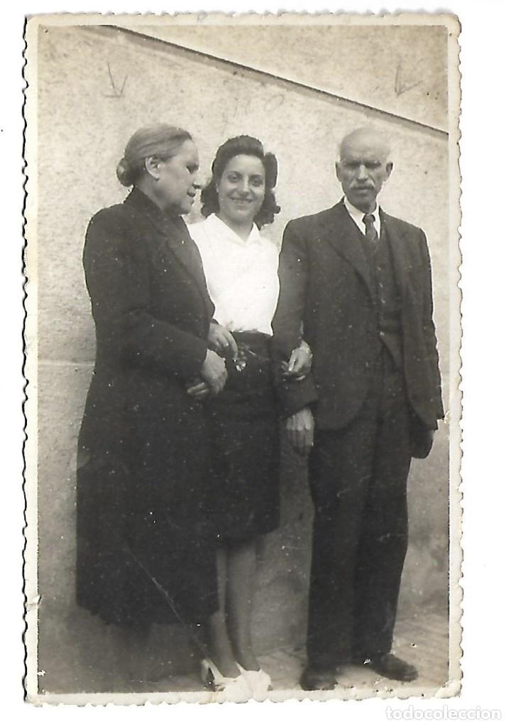 Alte Fotografie: BONITA FOTOGRAFIA ANTIGUA - VISITANDO A SUS PADRES