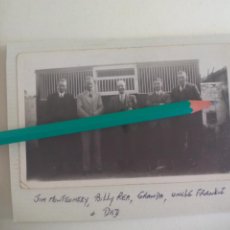 Fotografía antigua: FOTOGRAFIA AÑOS 40-50. IRLANDA DEL NORTE. JIM MONTGOMERY, BILLY REA GRANDA, UNCLE FRANKIE, DAD