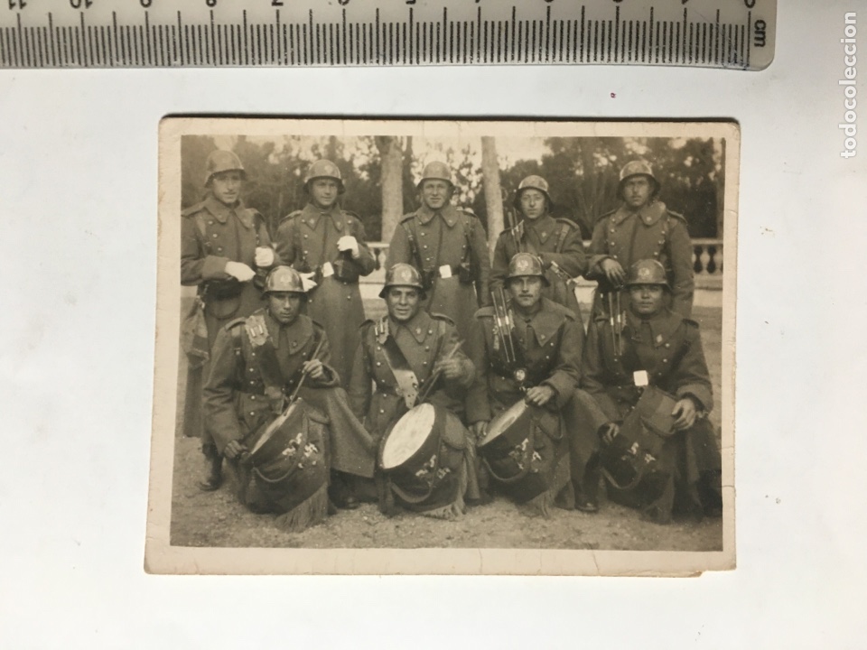 Antique Photography: FOTO. MILITARES CON TAMBORES. FOT&Oacute;GRAFO?. CASTELL&Oacute;N, 28 MARZO 1945.