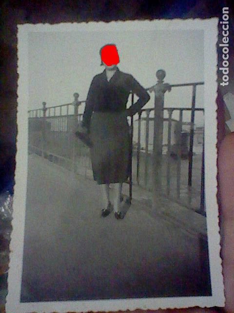 Fotograf&iacute;a antigua: A&Ntilde;OS 30 ART NOVEAU DECO 1931 FOTOGRAFIA PARTICVLAR MODA ROPA DE EPOCA 9 X 6 CMS VERA