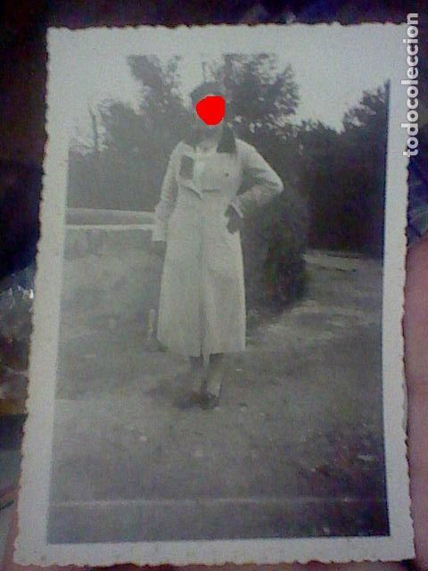 Fotograf&iacute;a antigua: A&Ntilde;OS 30 ART NOVEAU DECO 1931 FOTOGRAFIA PARTICVLAR MODA ROPA DE EPOCA 9 X 6 CMS ABRIGO
