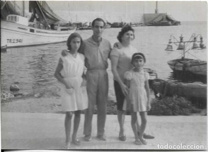 Fotograf&iacute;a antigua: :::: HH18 - FOTOGRAFIA - FAMILIA JUNTO AL MAR