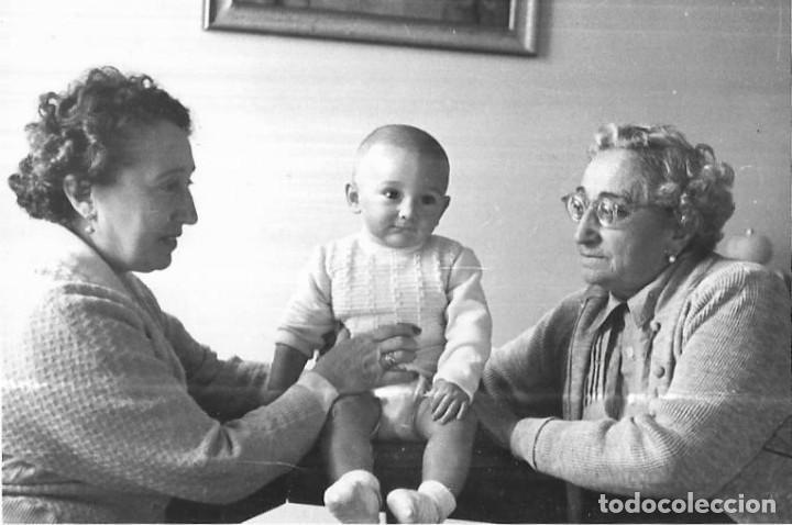 Fotograf&iacute;a antigua: == HH442 - FOTOGRAFIA - DOS SE&Ntilde;ORA CON BEBE