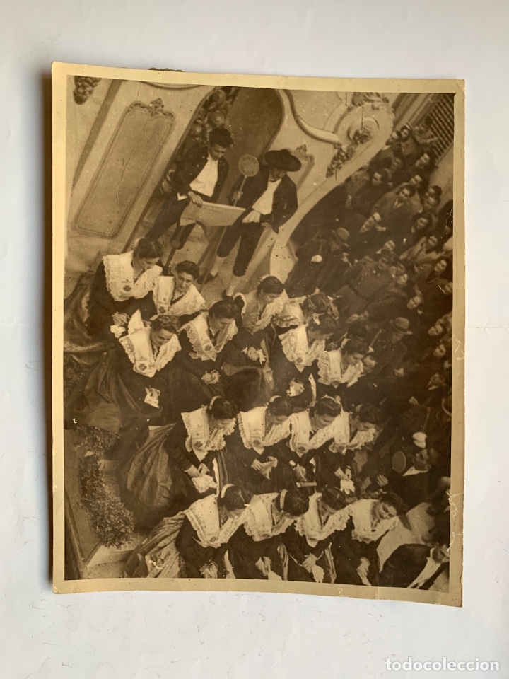 Fotograf&iacute;a antigua: FOTO. CARROZA EN LAS FIESTAS DE LA MAGDALENA. PREG&Oacute; DEL S&Iacute;NDIC MAJOR. FOT&Oacute;GRAFO?. H. 1940?.