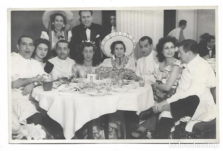 Fotograf&iacute;a antigua: 1R- FOTOGRAFIA ANTIGUA - GRUPO DE AMIGOS DE FIESTA -FOTO -REP&Ograve;RTAJES - VELAZQUEZ, 105- MADRID-
