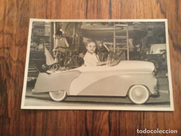 Fotograf&iacute;a antigua: FOTOGRAFIAS ATRACCION FERIA PARQUE ATRACCIONES TIO VIVO O SIMILAR COCHE EPOCA