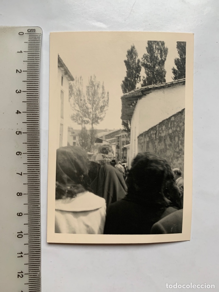Fotograf&iacute;a antigua: FOTO. GENTE DEVOTA ACOMPA&Ntilde;A A NTRA. SRA. DE LOS DESAMPARADOS Y NTRA. SRA. DEL PILAR. FOT&Oacute;GRAFO?. MU