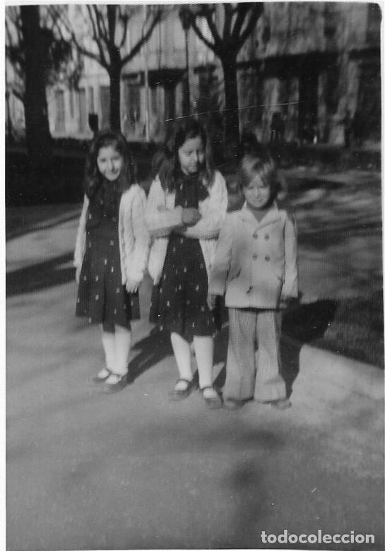 Fotograf&iacute;a antigua: :::: CU113 - FOTOGRAFIA - TRES JOVENCITOS