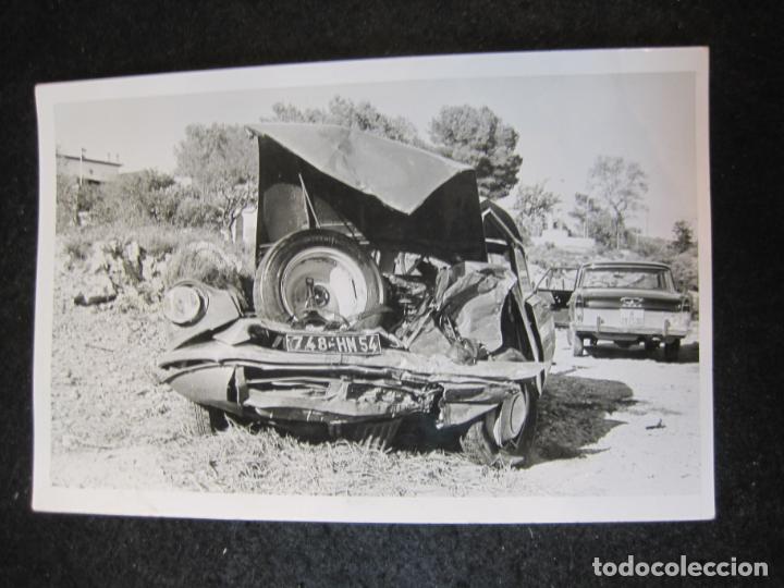 Fotograf&iacute;a antigua: VILANOVA I LA GELTRU-ACCIDENTE EN CARRETERA-FOTOGRAFIA ANTIGUA-VER FOTOS-(K-3690)