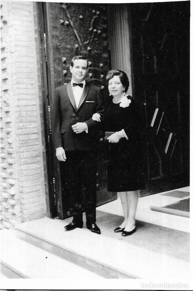 Photographie ancienne: == J271 - FOTOGRAFIA - NOVIO CON SU MADRE