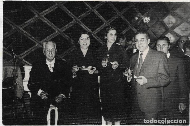 Photographie ancienne: *** PN300 - FOTOGRAFIA - AMIGOS EN UNA FIESTA - 18 X 12 CM.