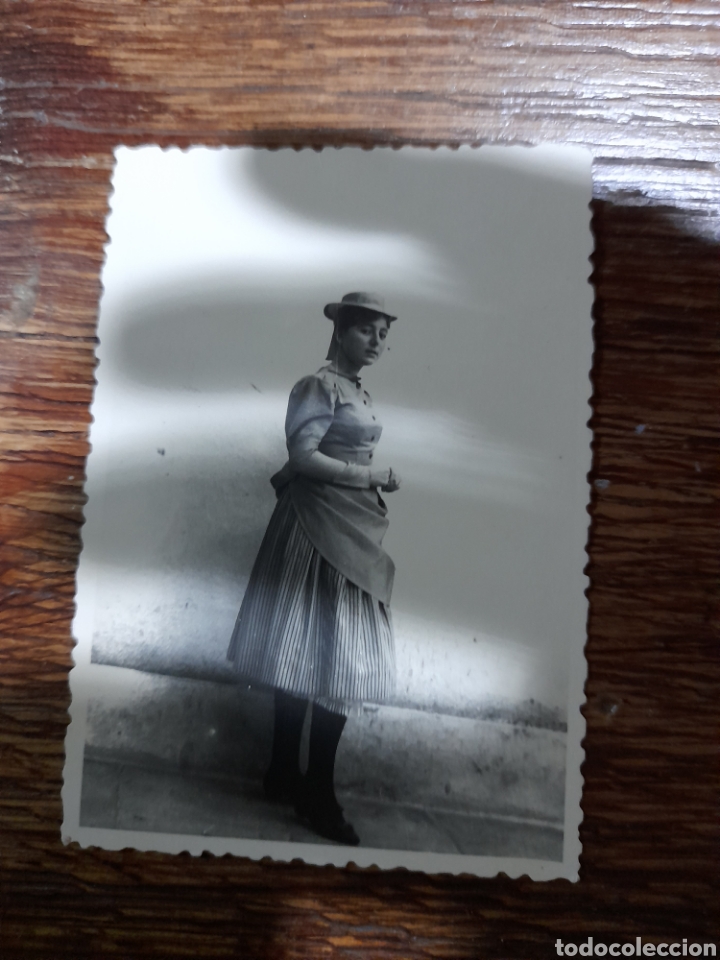 Fotograf&iacute;a antigua: Etnografia. Traje t&iacute;pico.