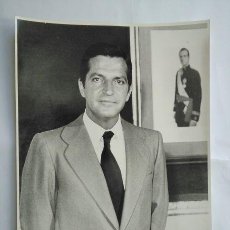 Fotografía antigua: ADOLFO SUÁREZ SELLADO AL DORSO PRESIDENCIA DE LA REPÚBLICA – MÉXICO. 1977, COPIA VINTAGE. Lote 284528818