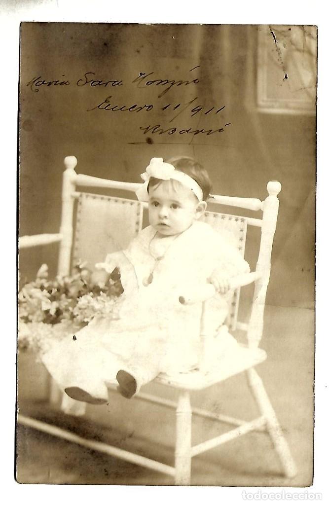 Antique Photography: 1R-EXTRAORDINARIA FOTOGRAFIA ANTIGUA - UNA NI&Ntilde;A EN UN BANCO DEL 11- 1 - 1.911