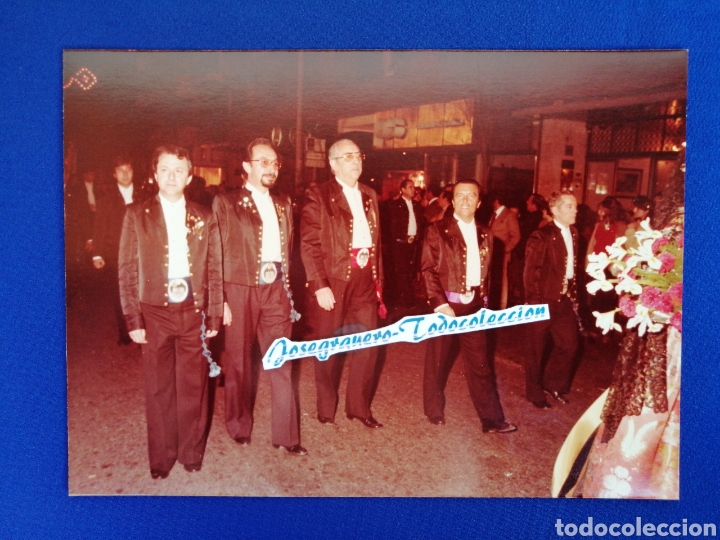 Photographie ancienne: FALLA REINO DE VALENCIA - MAESTRO SERRANO 1980 ofrenda virgen con presidente y directiva