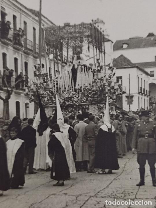 Fotografia antica: SEMANA SANTA FOTO PROCESI&Oacute;N VIRGEN CAPUCHINOS LUGAR POR DETERMINAR A&Ntilde;OS 50 11 X 8 CMS
