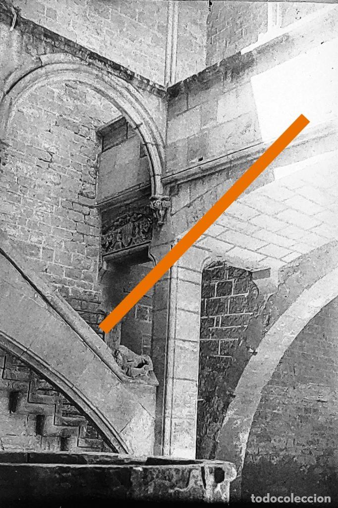 Fotograf&iacute;a antigua: antiguo negativo o clich&eacute; de fotograf&iacute;a. Monasterio. Zona Catalu&ntilde;a. Cristal. Antigua.