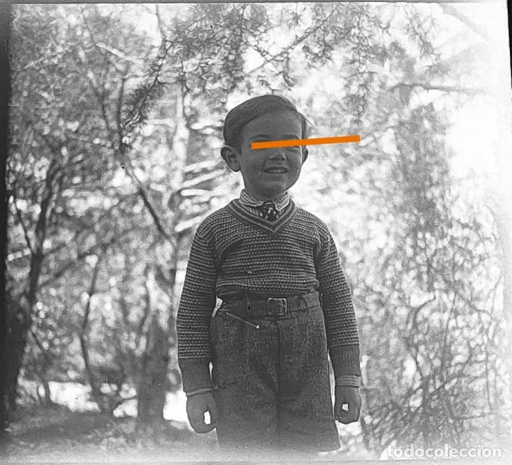 Fotografia antica: negativo de fotograf&iacute;a estereosc&oacute;pica. cristal. Ni&ntilde;o. llavaneres. A&ntilde;os 20/30. Antigua