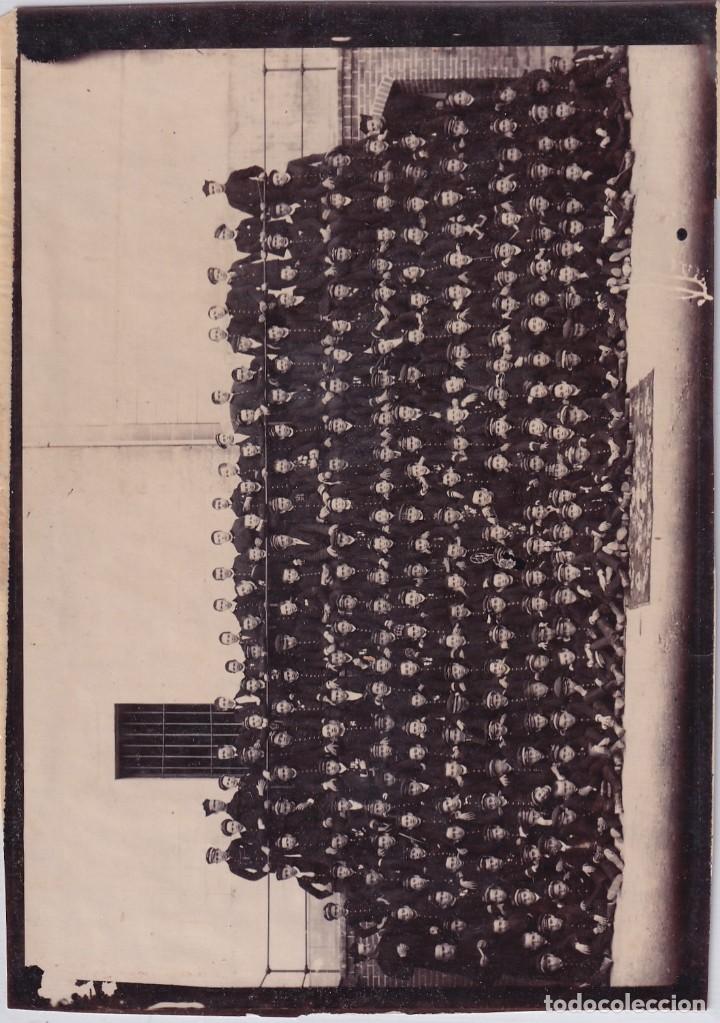 Fotograf&iacute;a antigua: Curiosa fotograf&iacute;a escuela militar ? foto de grupo 24,50 x 17,50 cm No figura fot&oacute;grafo.