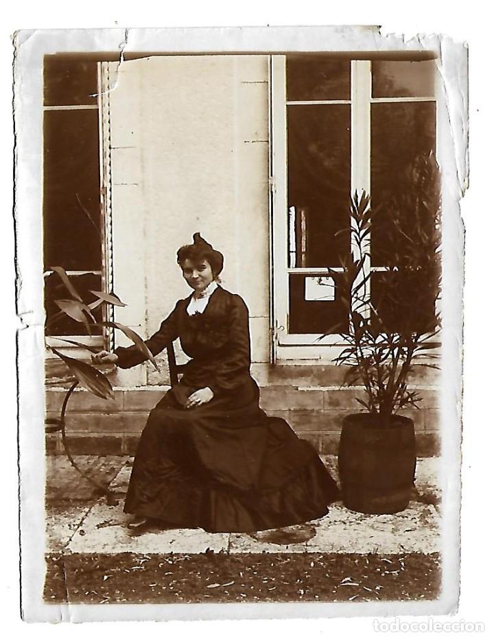Antique Photography: ER5- FOTOGRAFIA ANTIGUA DE UNA DAMA EN UN JARDIN DE Pricp. DEL SIGLO XX