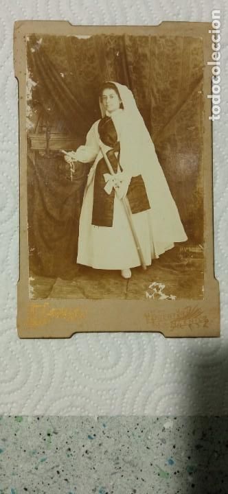 Fotograf&iacute;a antigua: FOTOGRAFIA ANTIGUA RETRATO MUJER VESTIDA TRAJE FOTOGRAFO A. LINARES PUENTE GENIL 16,5 X 11,5 CMS