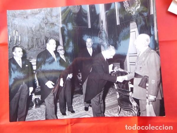 Antique Photography: Audiencia de Franco a los M&eacute;dicos de la guerra civil