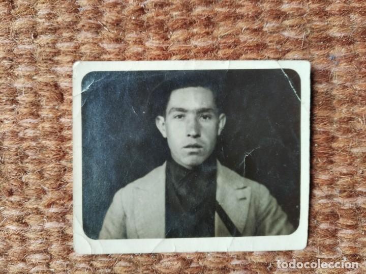Photographie ancienne: SE&Ntilde;OR POSANDO