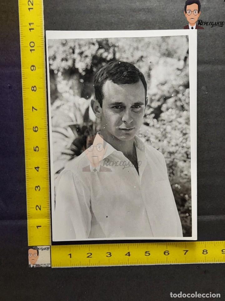 Antique Photography: HOMBRE JOVEN CON MIRADA PERDIDA / FOTO ANTIGUA EN BLANCO Y NEGRO - A&Ntilde;OS 60/70 - ESPA&Ntilde;A - LGTB
