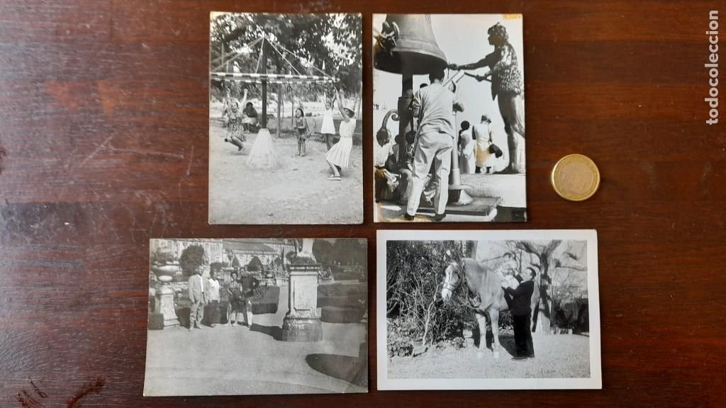Fotografia antica: Un retrato grupo mujeres y ni&ntilde;as jugando en parque infantil de pueblo a&ntilde;os 60&acute;s, 4 im&aacute;genes a elegir