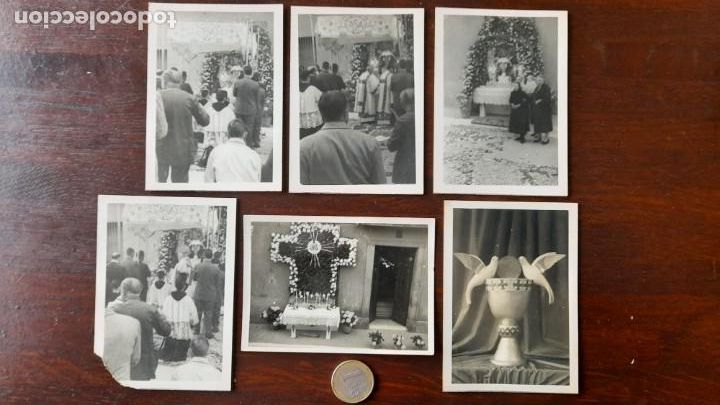 Photographie ancienne: Un retrato festividad corpus altar en casa de Carles Marti de Sant Boi de LLobregat a&ntilde;os 50&acute;s
