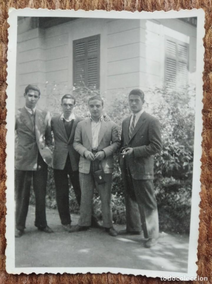 Fotografia antiga: SE&Ntilde;ORES POSANDO