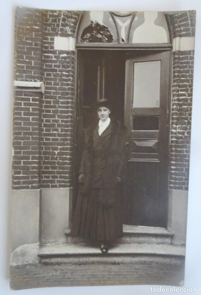 Fotografia antica: ANTIGUA FOTOGRAF&Iacute;A , CHICA JOVEN, VESTIDO DE &Eacute;POCA, VER FOTOS