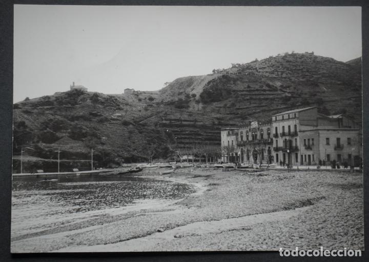Fotografia antiga: Fotograf&iacute;a de Portbou del a&ntilde;o 1956 , medidas 10,5 x 7,5 cm.