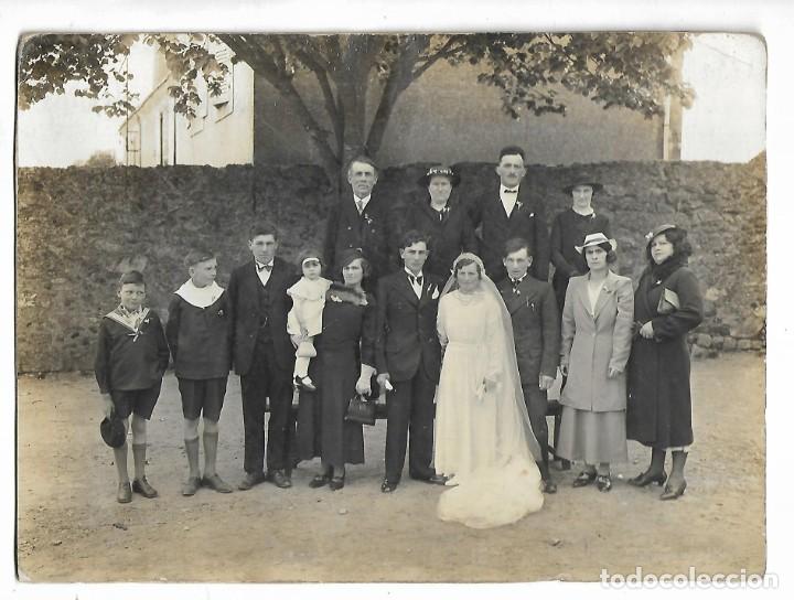 Fotografia antiga: 330- ANTIGUA - FOTO FAMILIAR EN LA BODA FOTO - A&Ntilde;OS 20