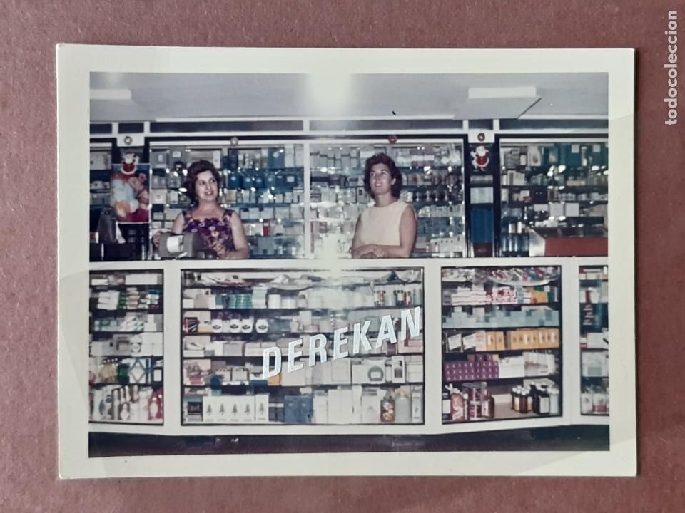 Fotograf&iacute;a antigua: ANTIGUA FOTOGRAF&Iacute;A INTERIOR DE UNA TIENDA. CARACAS. VENEZUELA. A&Ntilde;OS 60.