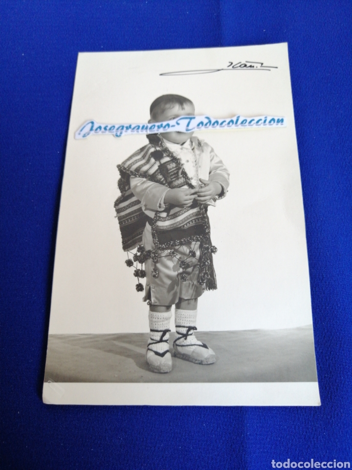 Alte Fotografie: NI&Ntilde;O MODELO VESTIDO DE TORRENTI FOTOGRAF&Iacute;A CON SELLO FOT&Oacute;GRAFO