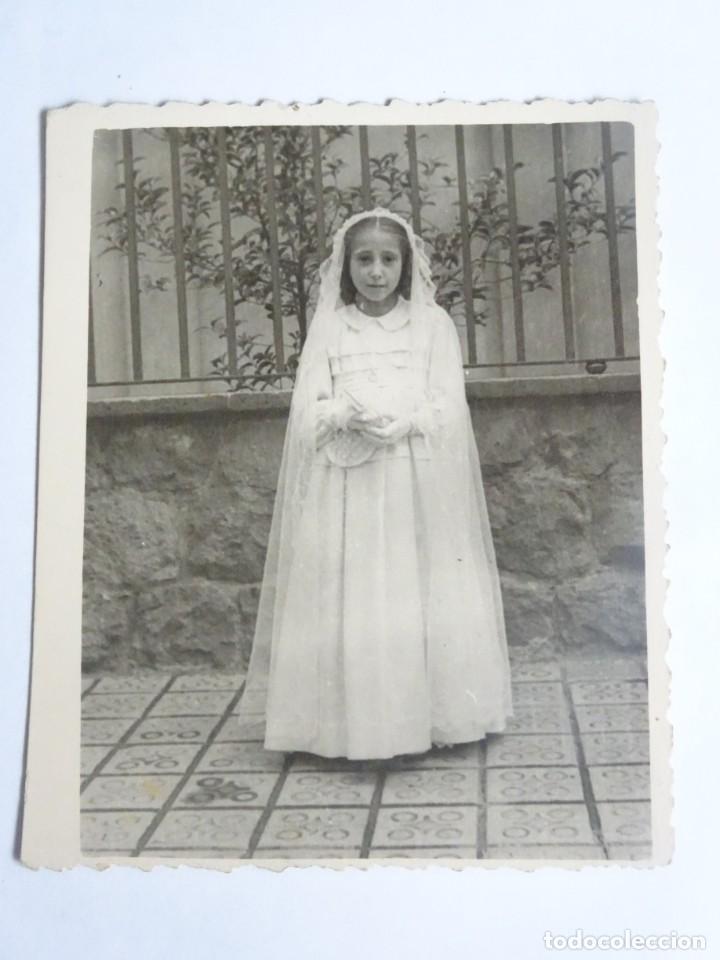 Alte Fotografie: ANTIGUA FOTOGRAF&Iacute;A NI&Ntilde;A VESTIDO COMUNI&Oacute;N , VER FOTOS