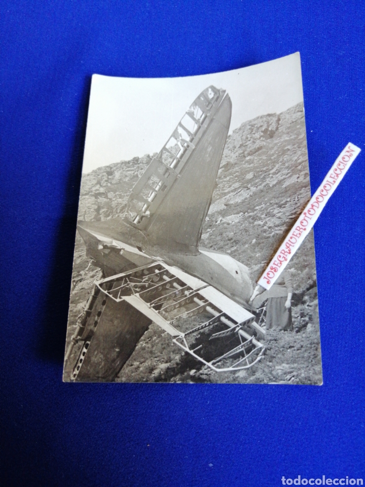 Fotografia antiga: AVION ACCIDENTE CON MODELO FOTOGRAF&Iacute;A ANTIGUA