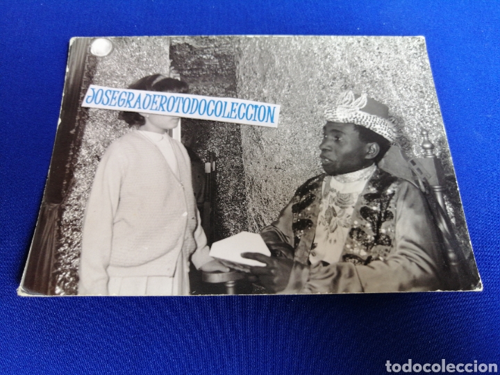 Fotografia antiga: REYES MAGOS BALTASAR CON NI&Ntilde;A MODELO FOTOGRAF&Iacute;A ANTIGUA
