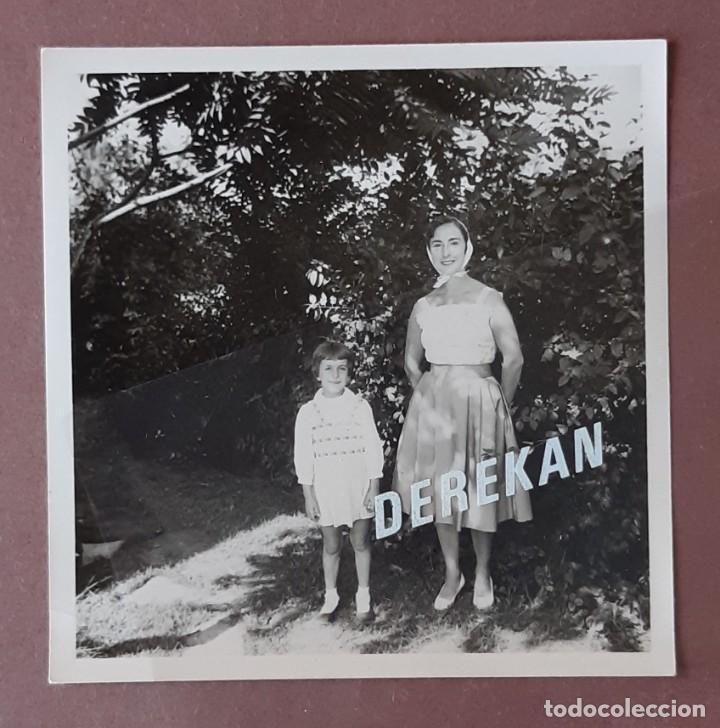 Antique Photography: ANTIGUA FOTOGRAF&Iacute;A MUJER CON UNA NI&Ntilde;A. A&Ntilde;OS 50. AGFA BROVIRA.