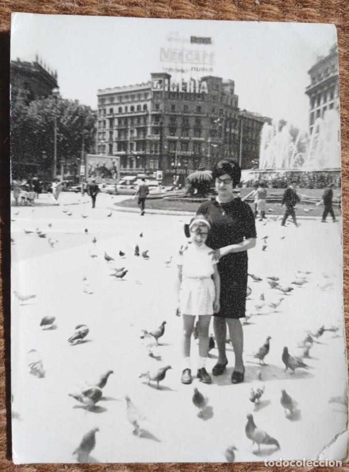 Fotograf&iacute;a antigua: MADRE E HIJA EN BARCELONA - Foto 1