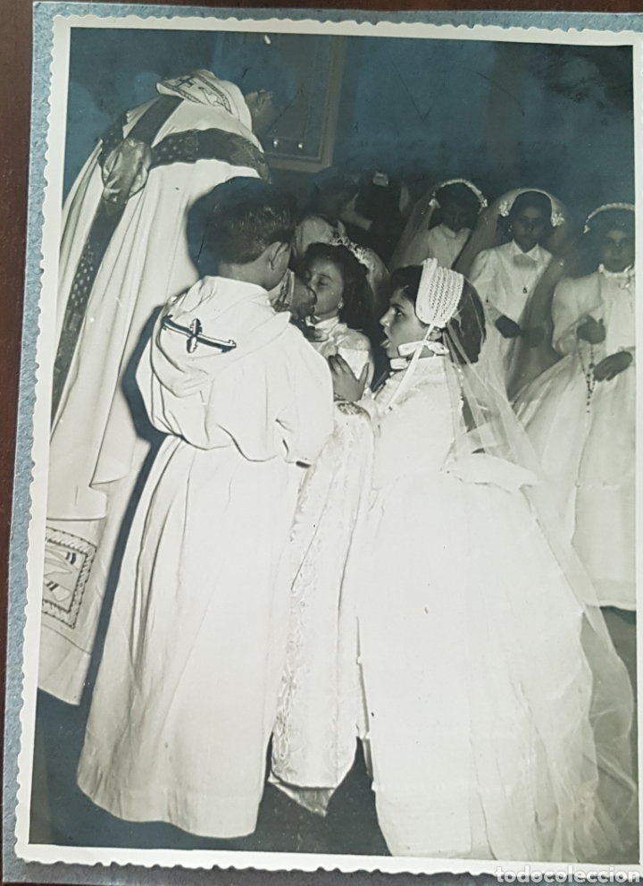 Fotograf&iacute;a antigua: :::: LL385 - FOTOGRAFIA - NI&Ntilde;AS RECIBIENDO LA PRIMERA COMUNION