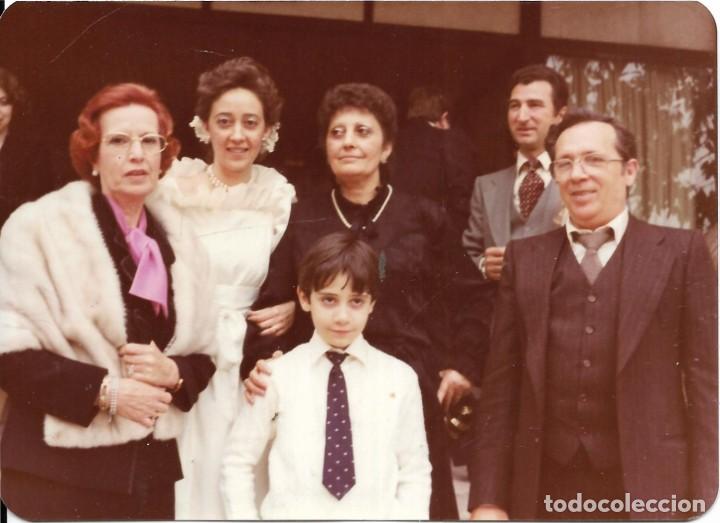 Fotograf&iacute;a antigua: :::: QA752 - FOTOGRAFIA - NOVIA CON SU FAMILIA