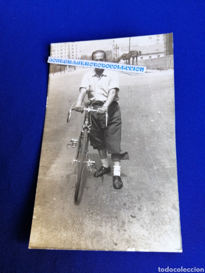 Photographie ancienne: CICLISTA POSANDO FOTOGRAF&Iacute;A ANTIGUA