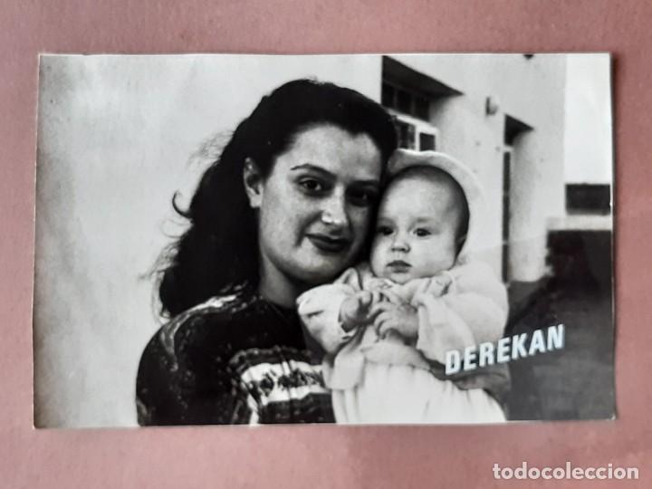 Fotografia antiga: ANTIGUA FOTOGRAF&Iacute;A MUJER CON UN BEB&Eacute;. A&Ntilde;OS 80?